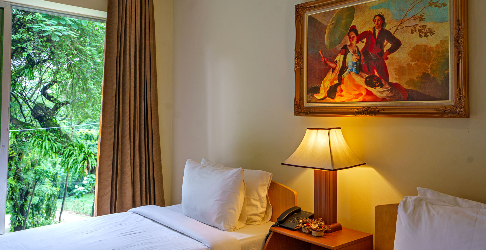 Twin Deluxe Room