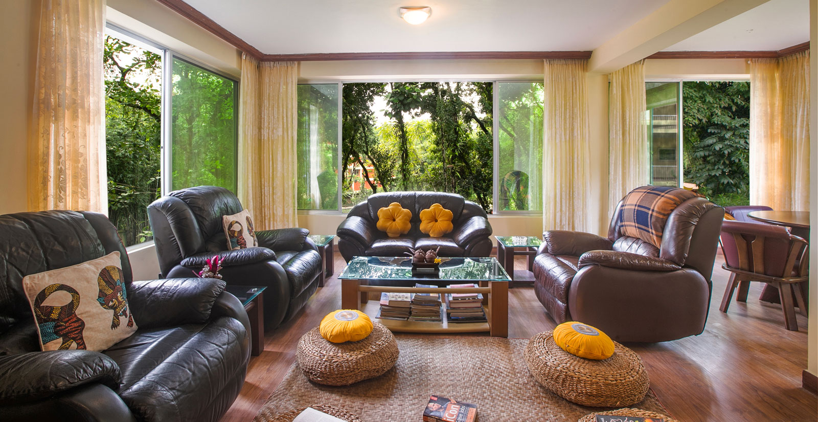 Nazim Villa TV Lounge