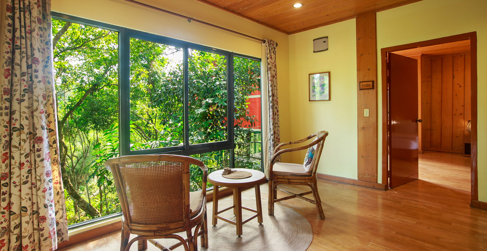 Tree Top Suite
